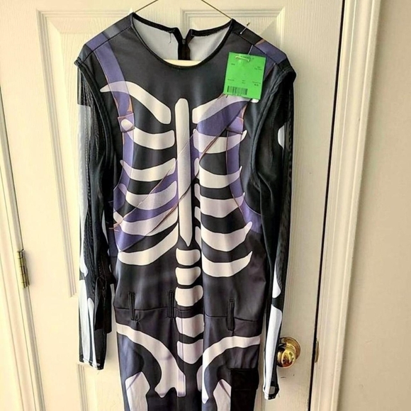 Spirit Halloween Fortnite Skull Trooper Skeleton Adult Large Costume - Picture 14 of 15